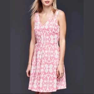 GAP V-neck linen dress